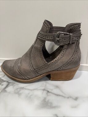 Very G El Paso Faux Leather Ankle Booties Grey Women’s Size 8